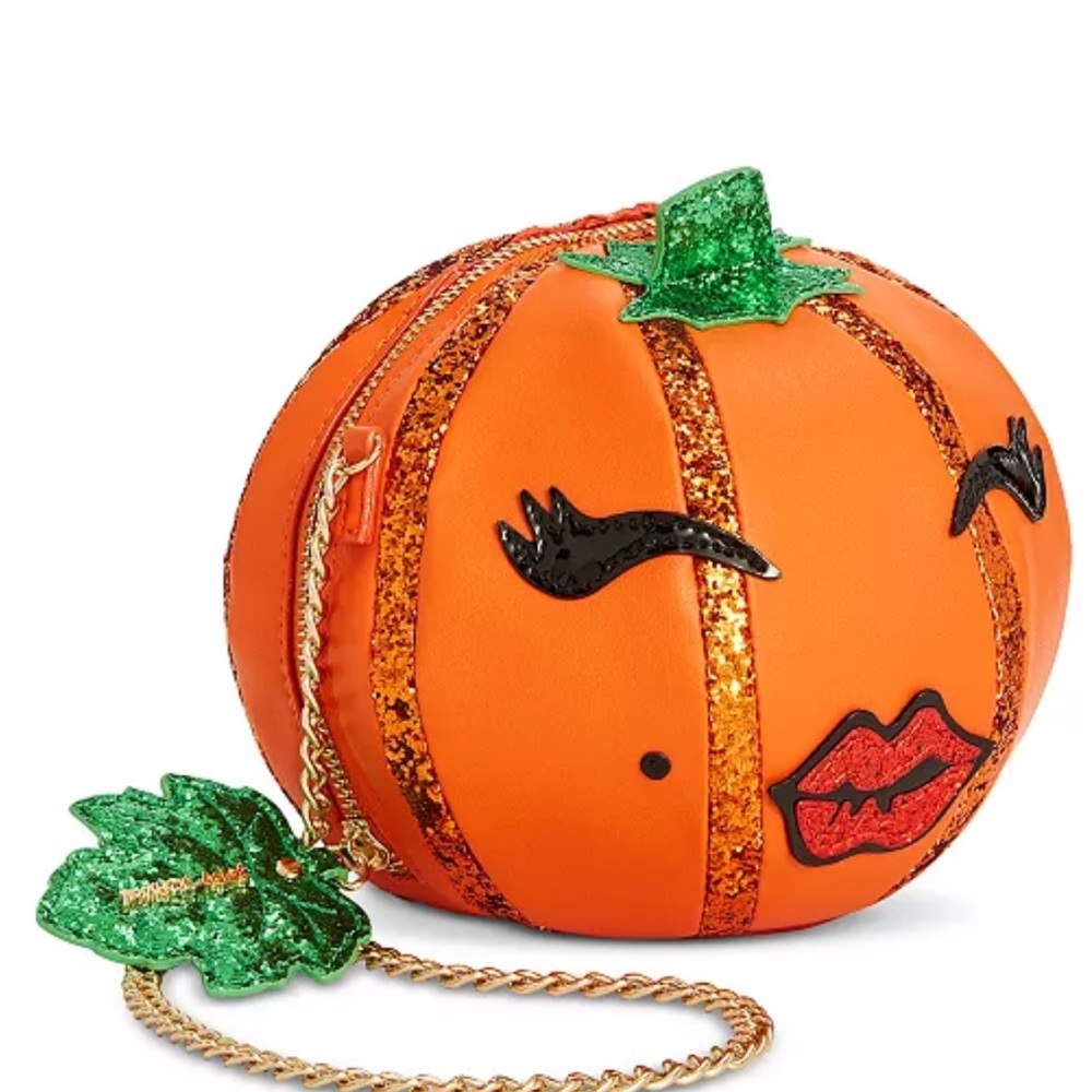 🎃🎃Betsey Johnson Orange Pumpkin Crossbody Bag Like New🎃🎃